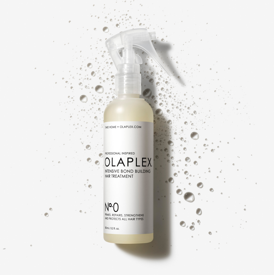 OLAPLEX N°.0 Intensive Bond Building Hair Treatment | Køb hos Hair By C Shop | Genopbygger og styrker skadet hår ved at reparere hårbindinger. Trinsystem til dyb reparation sammen med OLAPLEX N°.3. Fri for sulfater, parabener og gluten. Velegnet til alle hårtyper