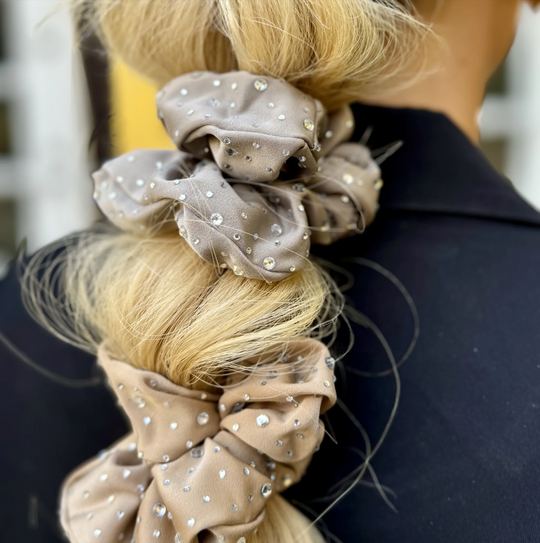 Scrunchie Saga CLAY